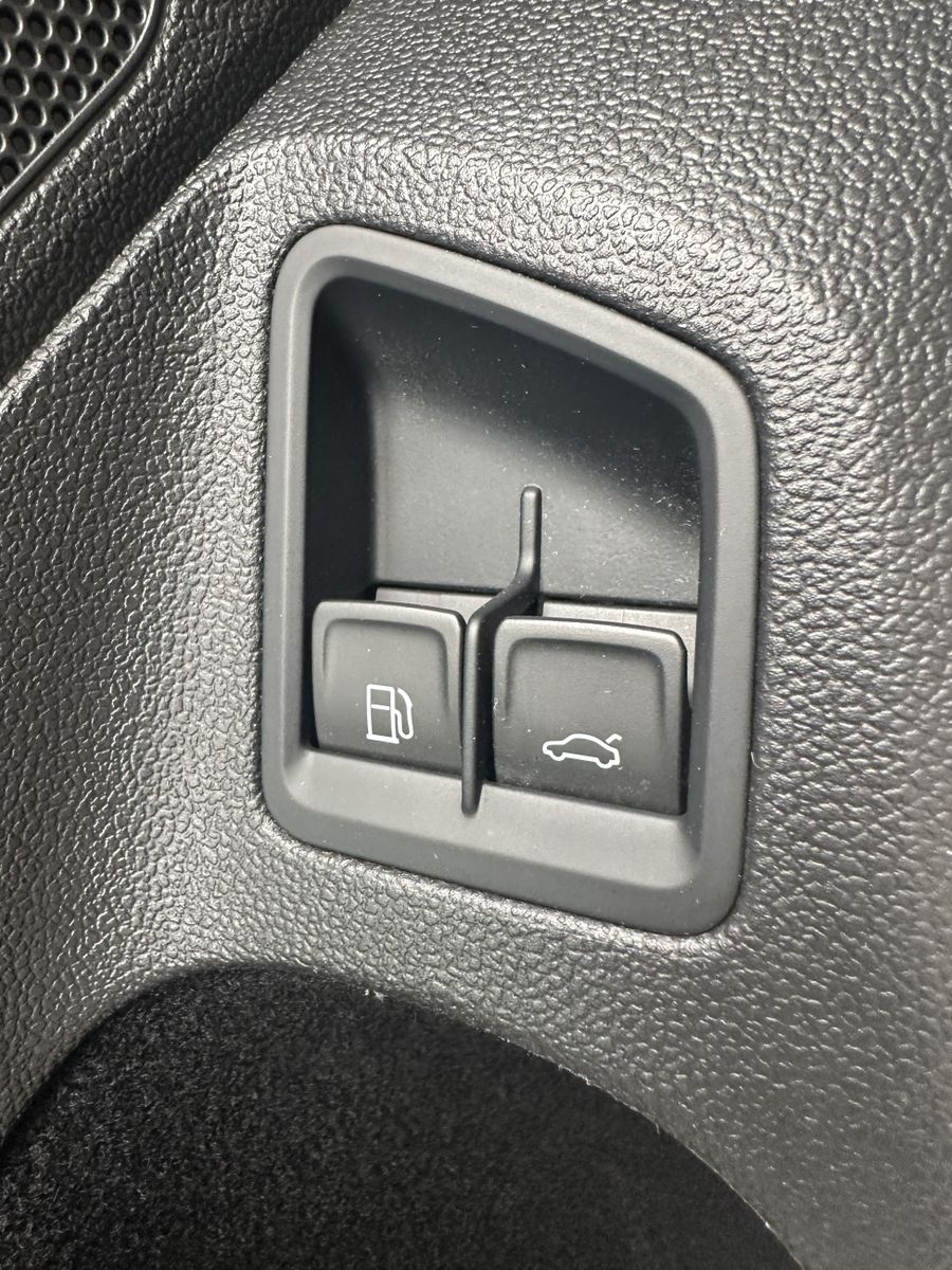 Fahrzeugabbildung Volkswagen Passat Variant GTE+NAV+LED+ACC+PANO+HUD+VCOCKPIT
