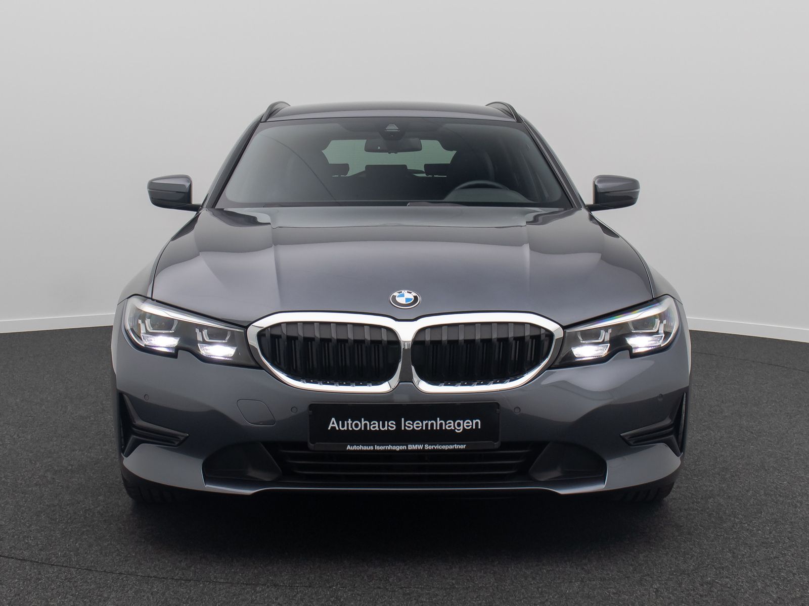 Fahrzeugabbildung BMW 318d Geschwindigreg DAB Alarm AHK WLAN M Sport