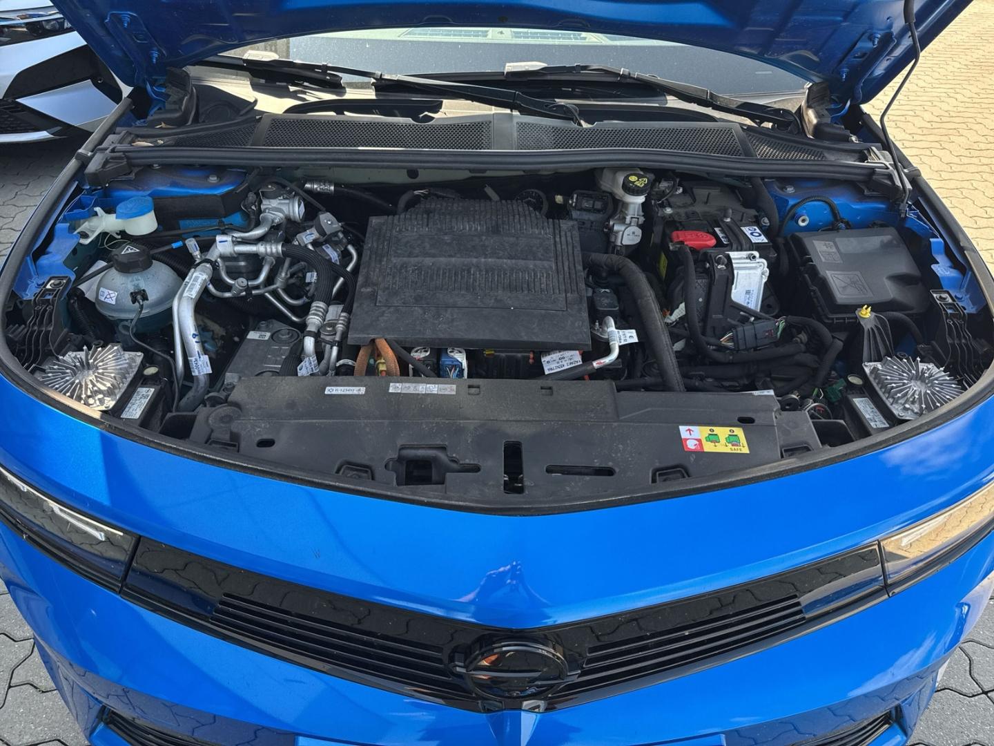 Opel Astra Electric Ultimate Alcantara ACC 360° Pano