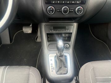 Volkswagen Tiguan - 11
