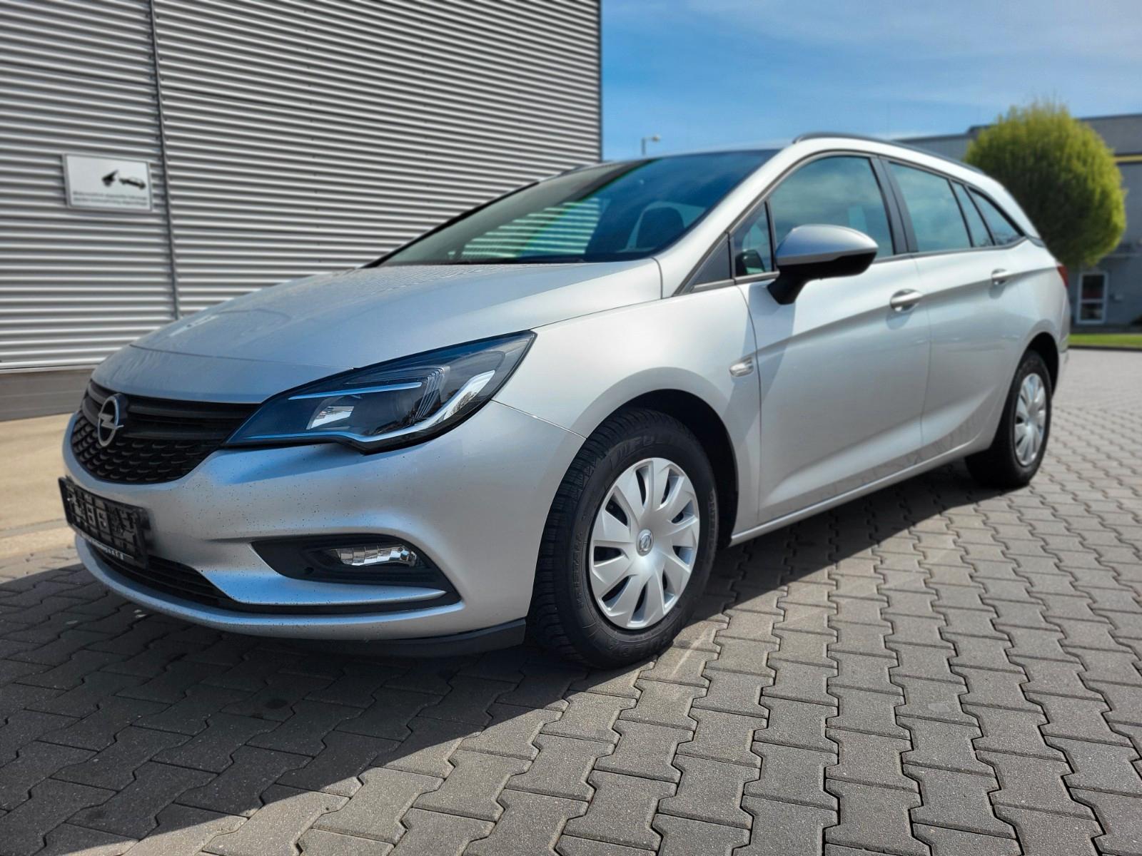Opel Astra.1.6.CDTI. Sports Tourer. PDC. NAVI.