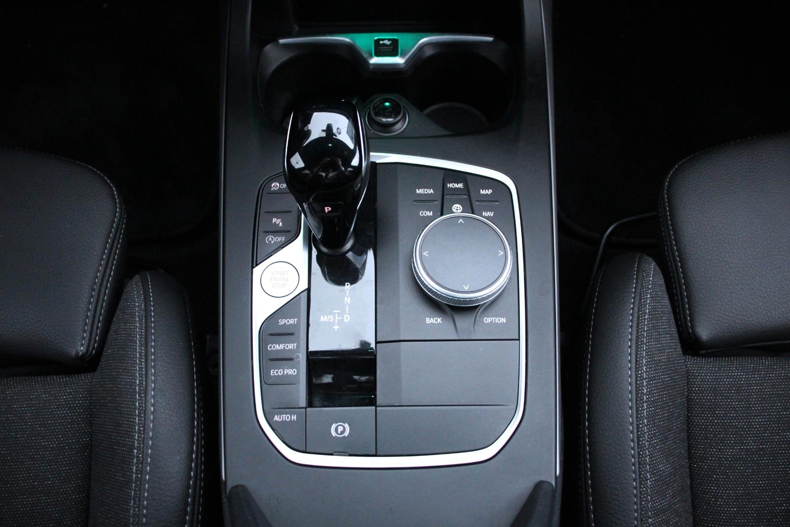BMW 118 i (F40) Advantage *LED*Sportsitze*Kamera*HiFi, миниатюра 18