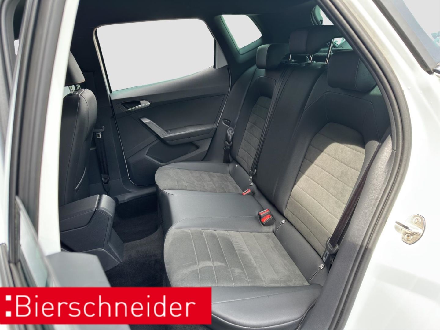 Seat Arona - Bild 22