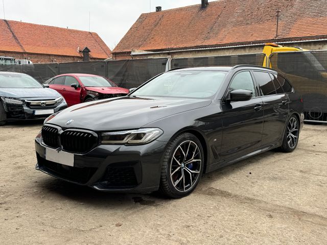 BMW 540i xDrive Touring A