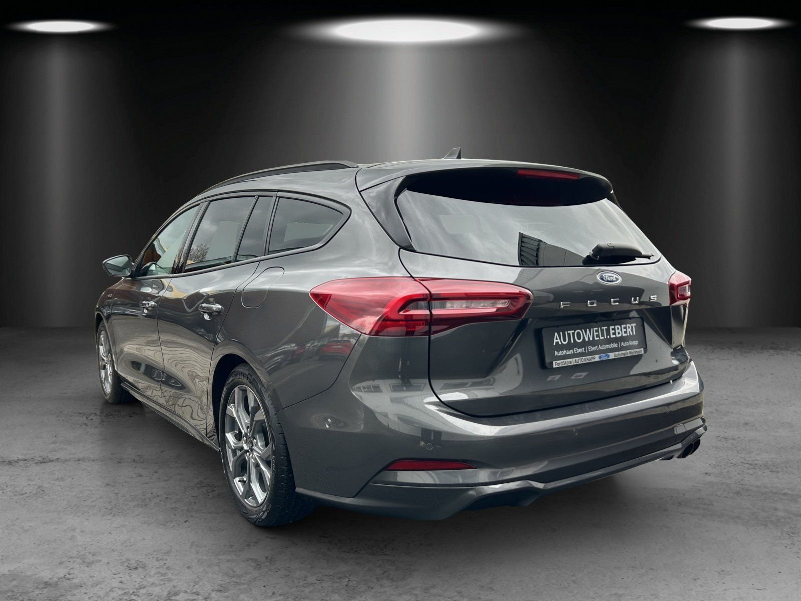 Fahrzeugabbildung Ford Focus Turnier 1.0 ST-Line X LED/ACC/KAMERA/NAVI/