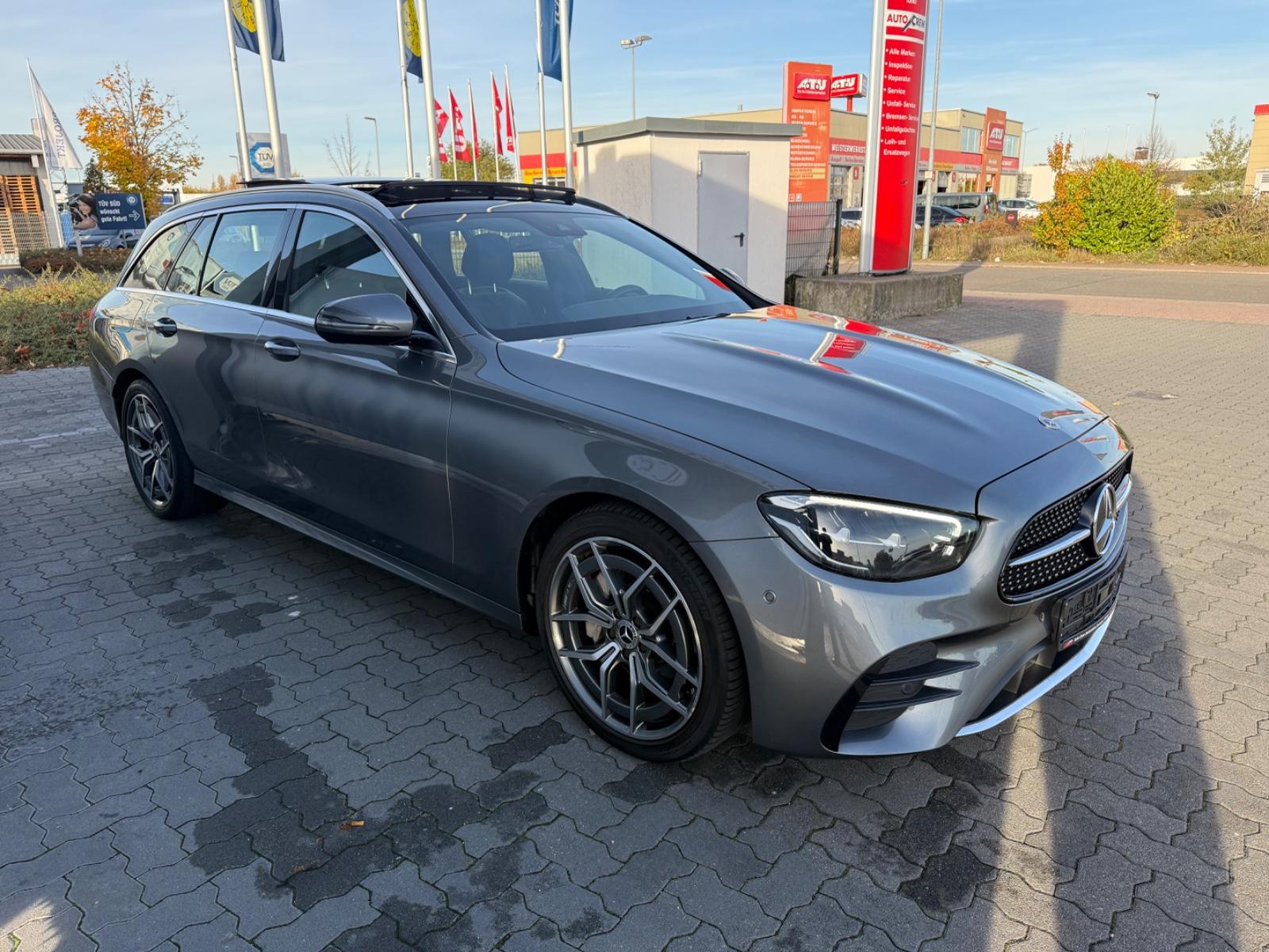 Mercedes-Benz E-Class T-Modell E 200 AMG-Packet, миниатюра 7
