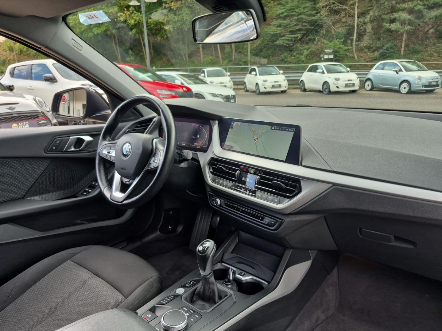 BMW 118 i Advantage Navi CarPlay LED PDC Sitzheizung, миниатюра 7