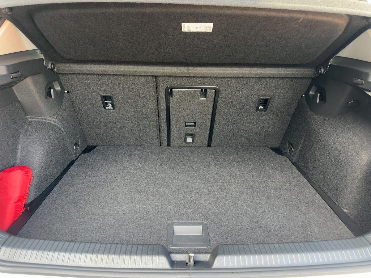 Volkswagen Golf VIII 1.5 TSI Life ACC LED Kamera Keyless La, миниатюра 6