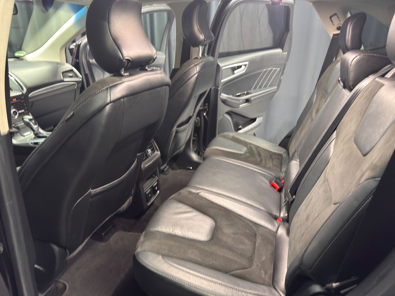 Fahrzeugabbildung Ford Edge ST-Line 4x4|NAVI|KAMERA|AHK|KESSY