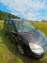 Renault Scenic Avantage 1.9 dCi FAP 96kW Avantage - Renault Scenic mit Diesel-Antrieb: Kleinbus, Euro4, 1.9