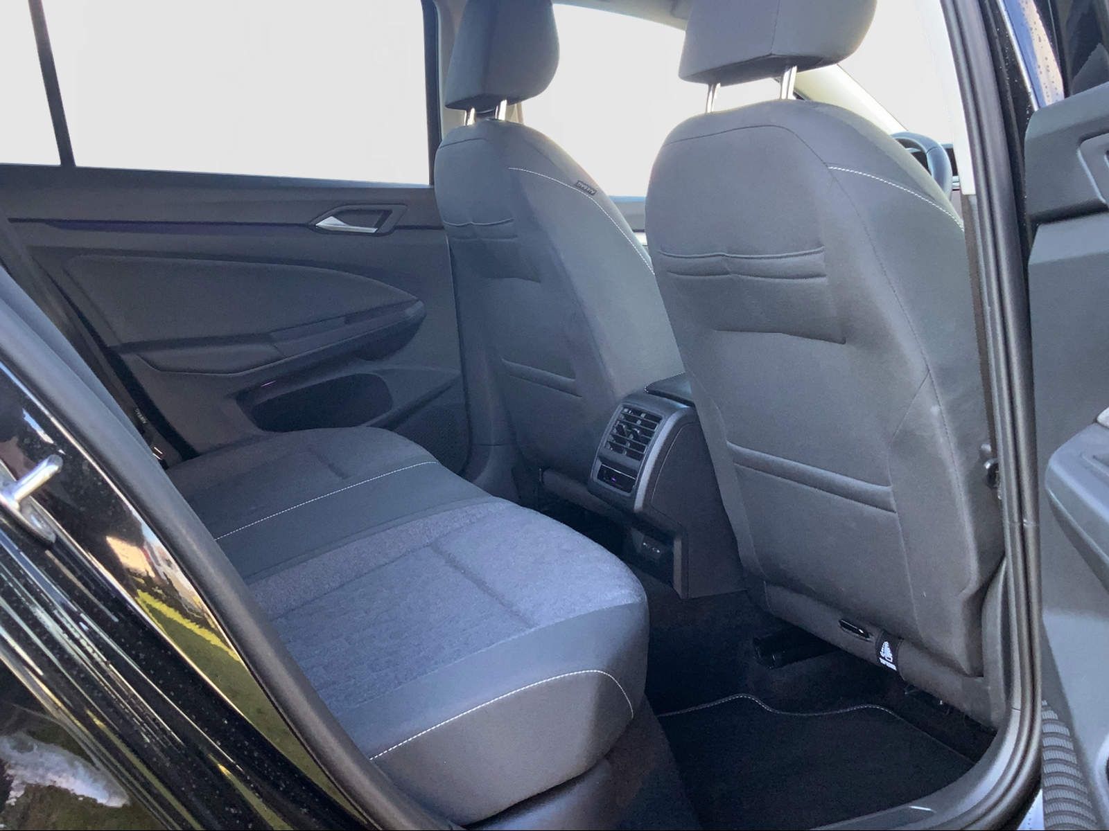 Golf VIII Variant 2.0 TDI Move SHZ, PDC, AHK, LE