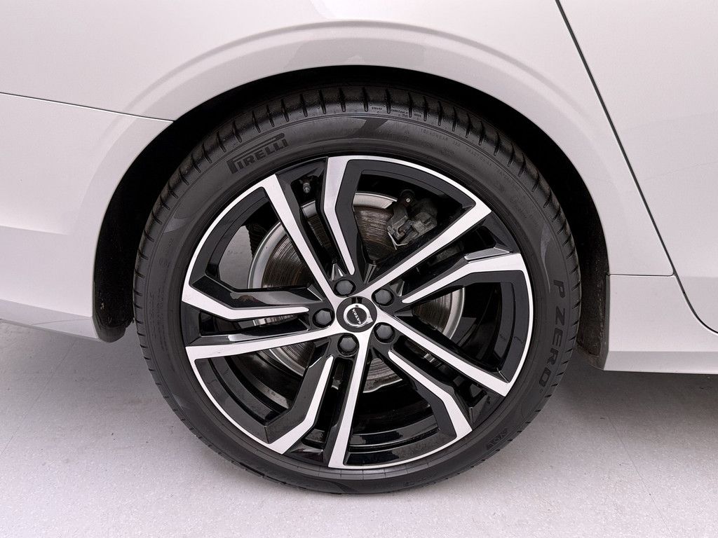 Volvo V90 T8 AWD Recharge Plug-In Hybrid Ultimate Dark foto 25