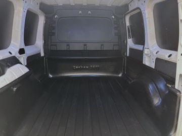 Volkswagen Caddy - 4
