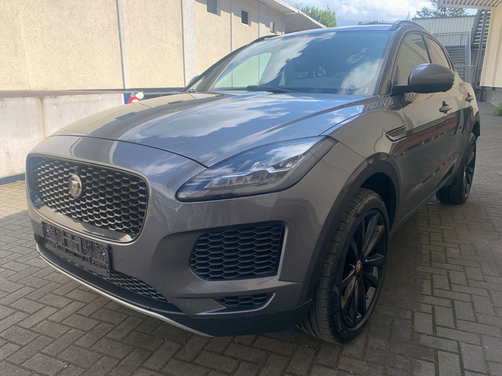 JAGUAR E-Pace