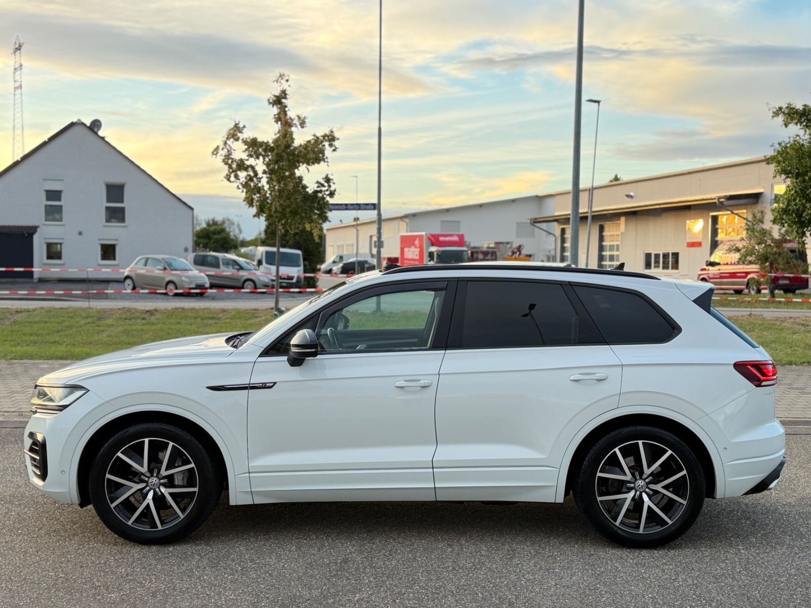 Volkswagen Touareg 3x R-Line 4Motion Voll imagem 3