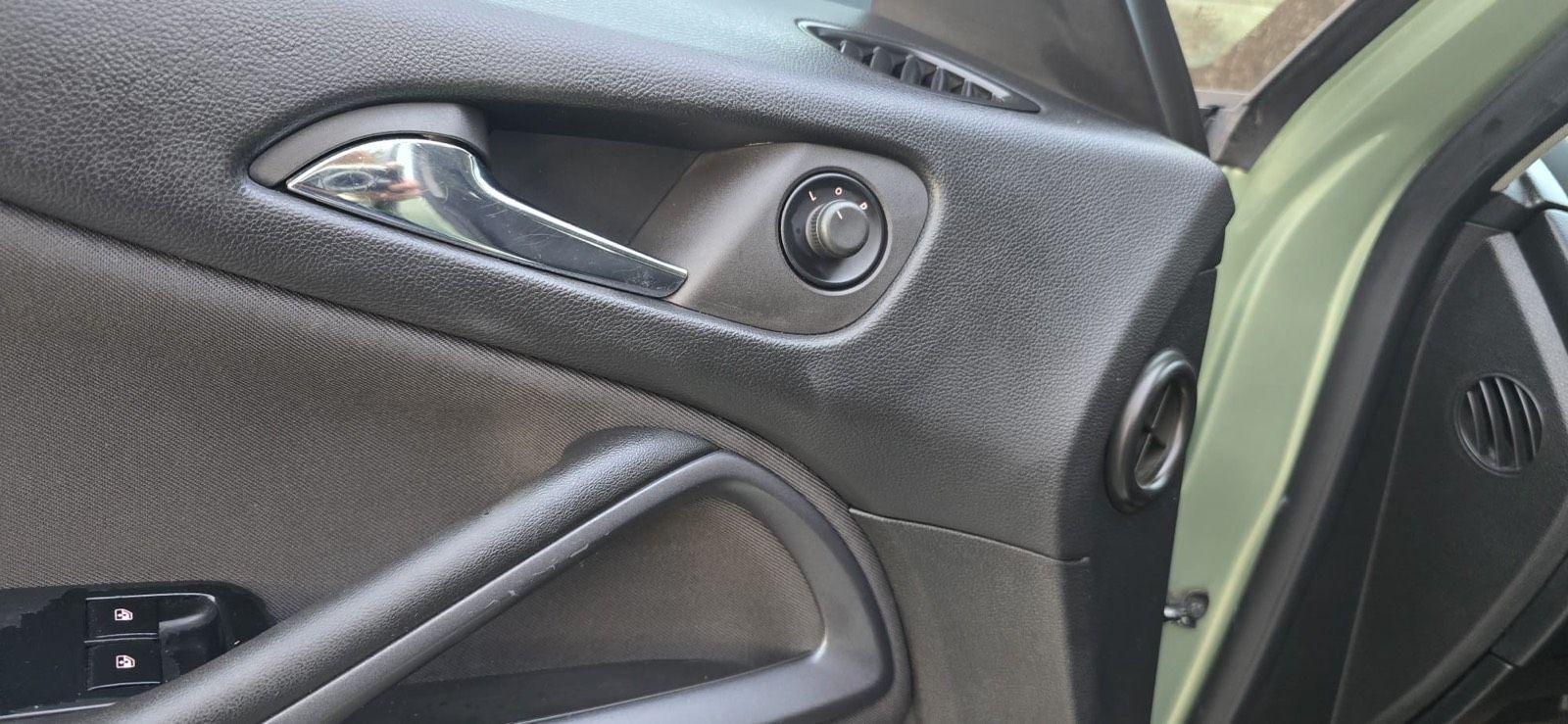 Opel Zafira 2012 — photo 8