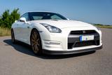 Nissan GT-R 3.8l Black Edition, FZG sucht neuen Pilot - Nissan GT-R