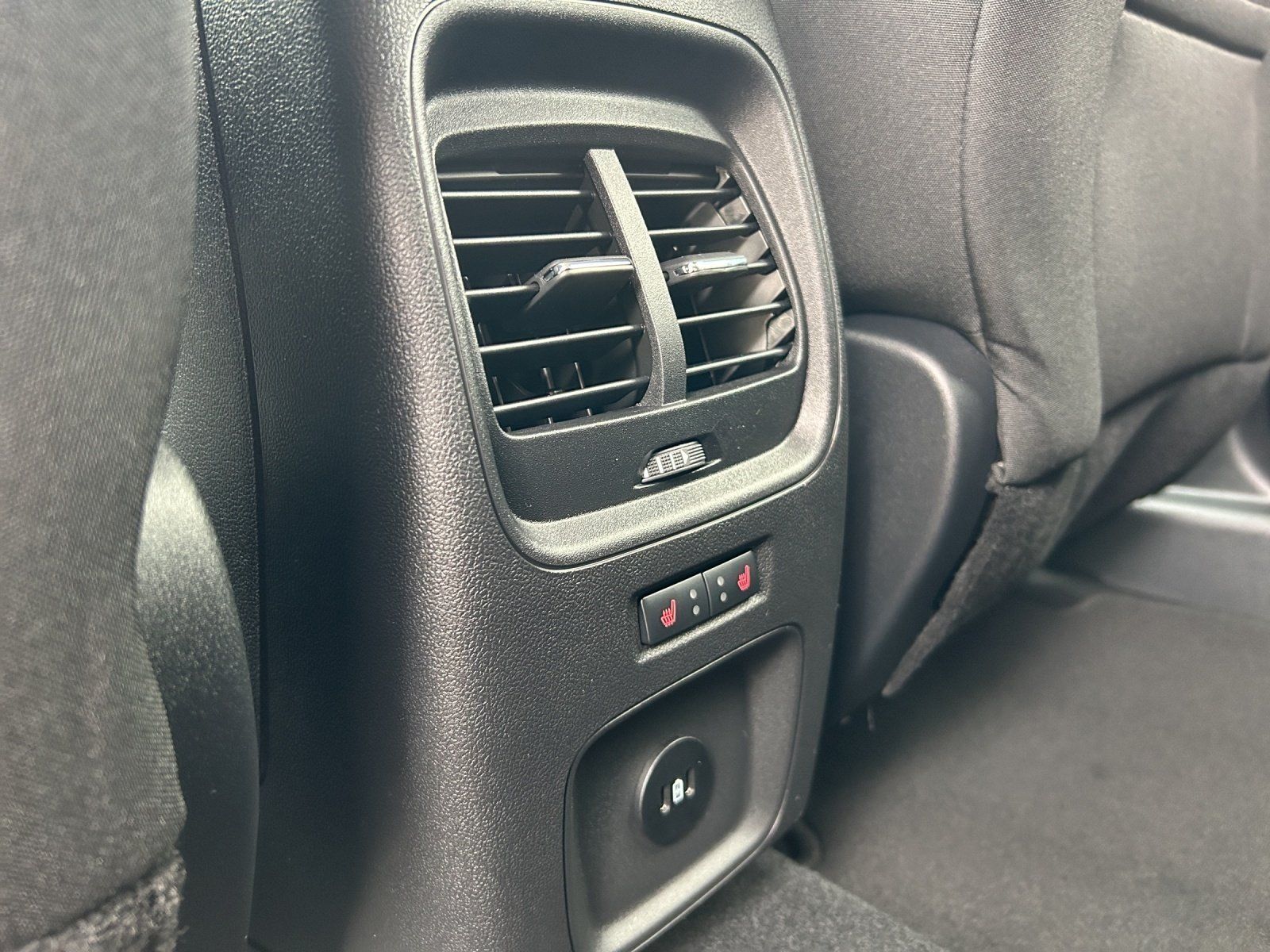 Fahrzeugabbildung Ford Kuga Titanium 4x4 FHEV Winter Pak. Fahrer Ass.