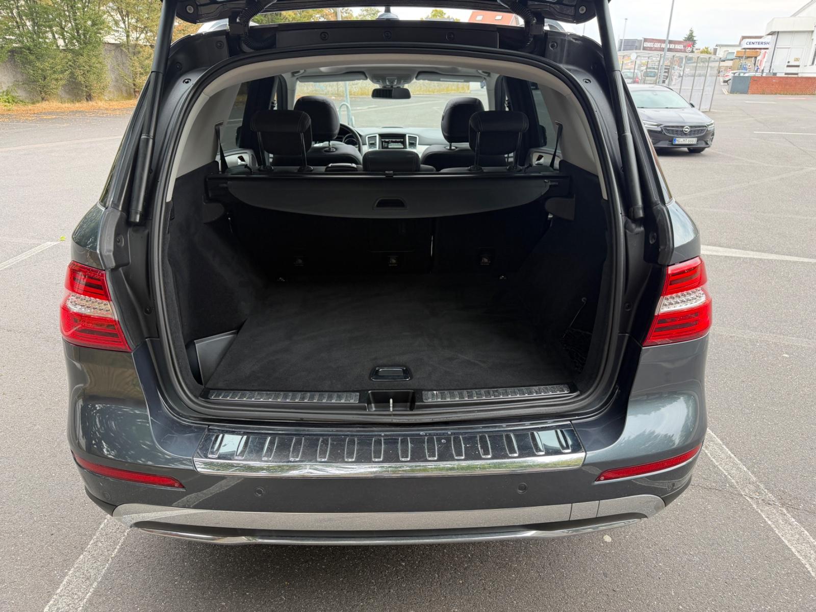 Mercedes-Benz ML 350 CDI BlueTec 4Matic*Panorama*20Zoll*Top*