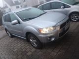 Mitsubishi Outlander 2.2 DI-D Instyle 4WD TC-SST Instyle