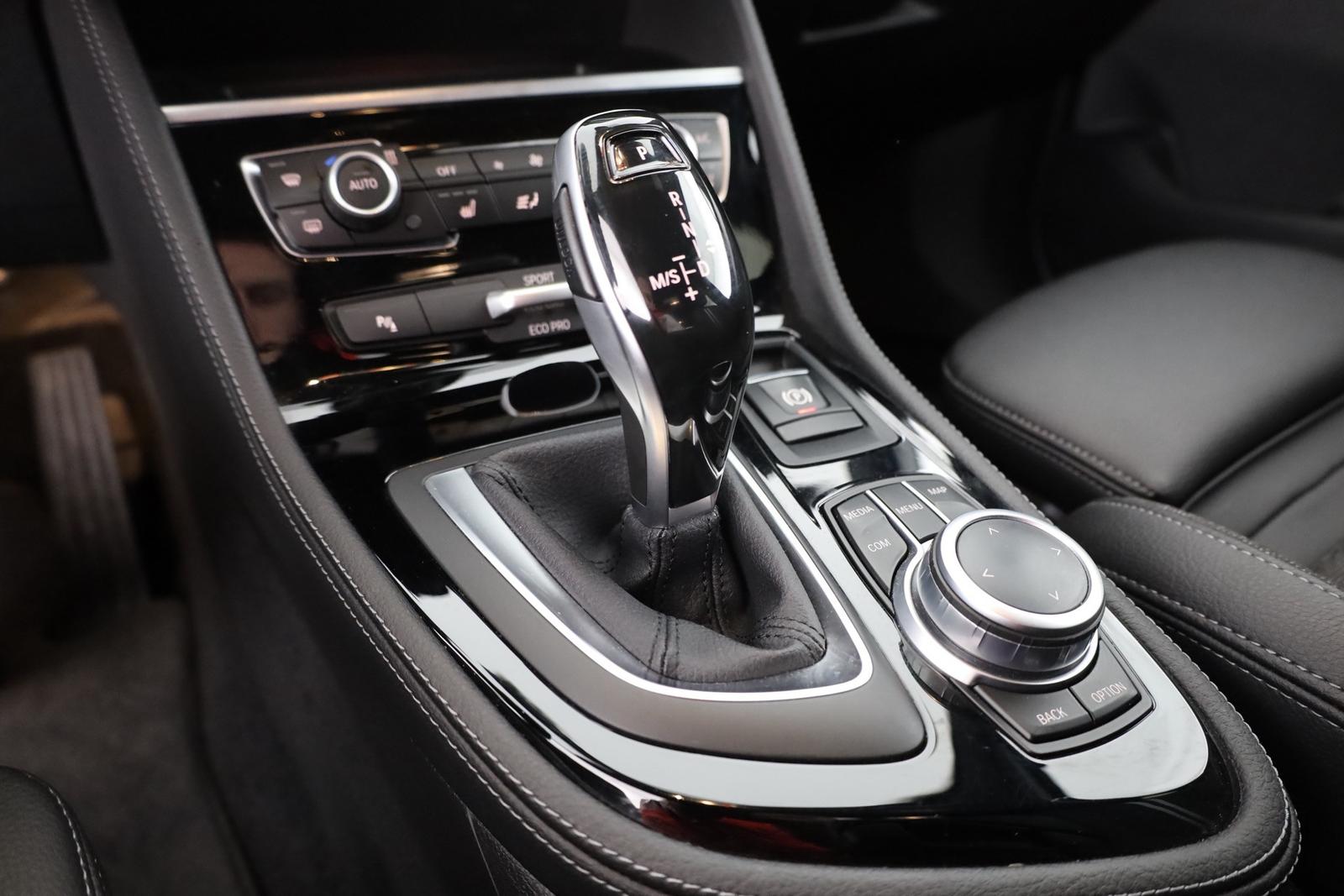 BMW 218 iA Gran Tourer M Sport LED Navi Teilleder PDC, миниатюра 14