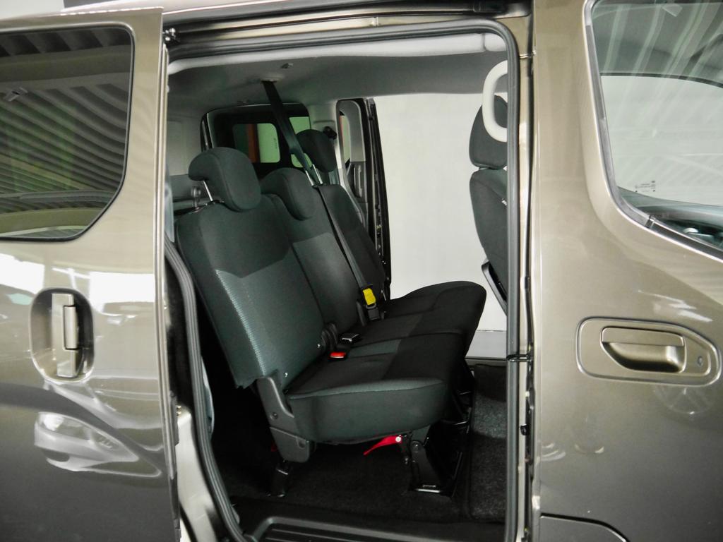 Nissan NV200