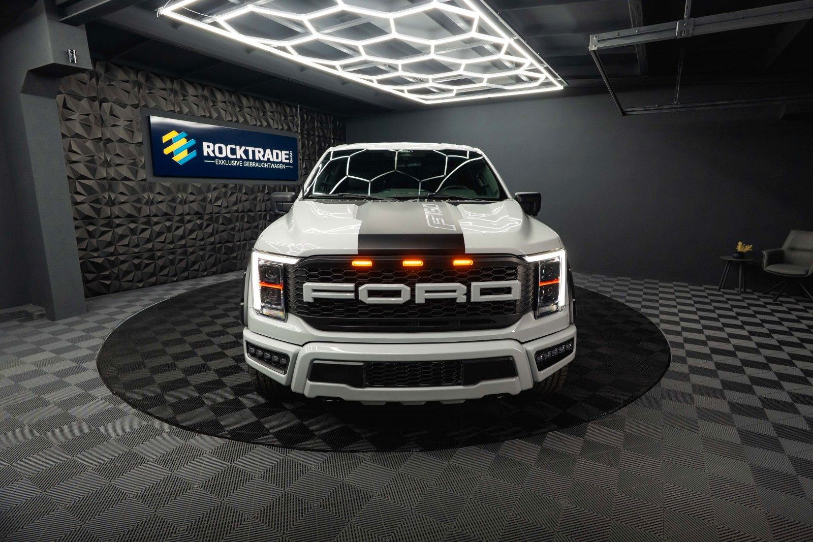 Fahrzeugabbildung Ford F150 3.5L V6 PowerBoost RAPTOR Twin-Turbo 4x4