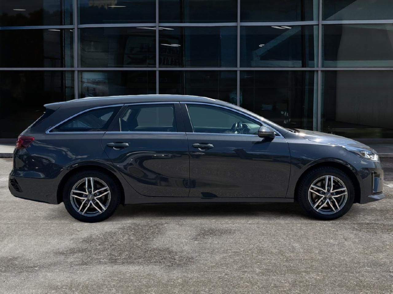 Fahrzeugabbildung Kia Ceed Sportswagon Plug-in Hybrid Vision