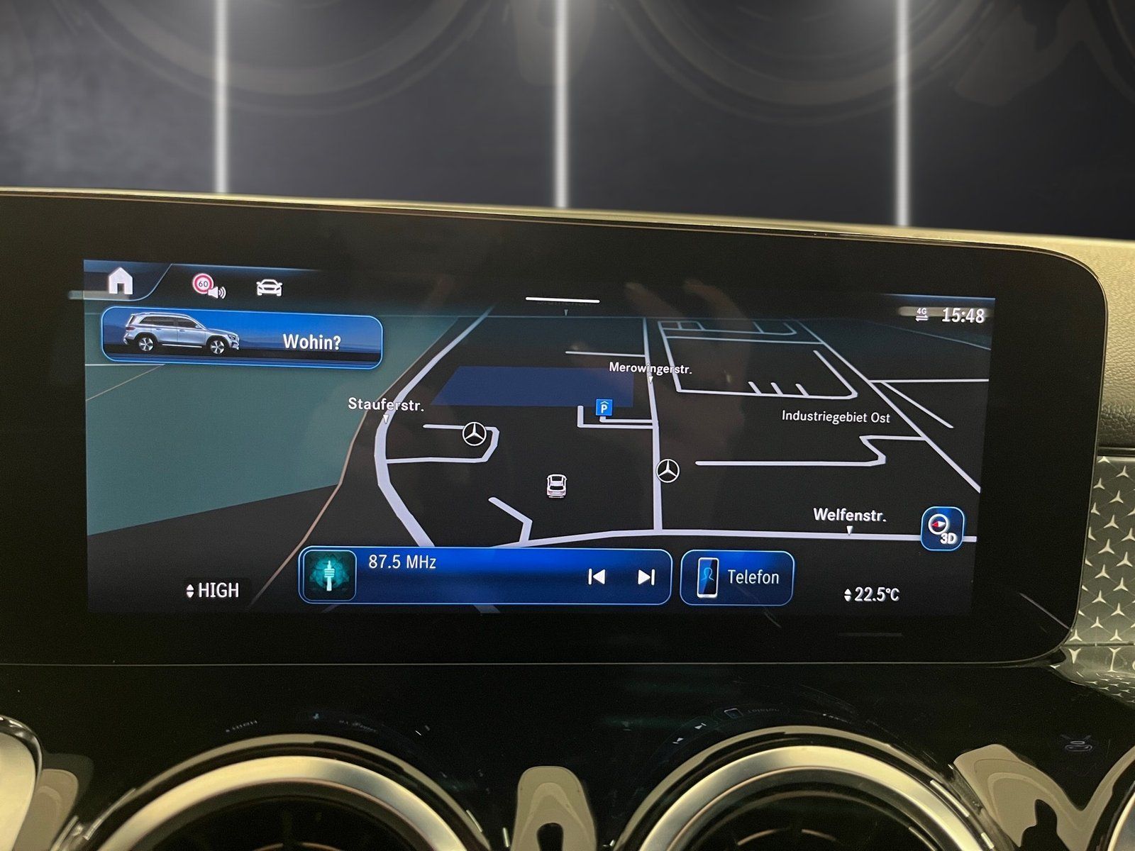Fahrzeugabbildung Mercedes-Benz GLB 200 Progressive*AHK*Distro*360°*Totwi*MBeam*