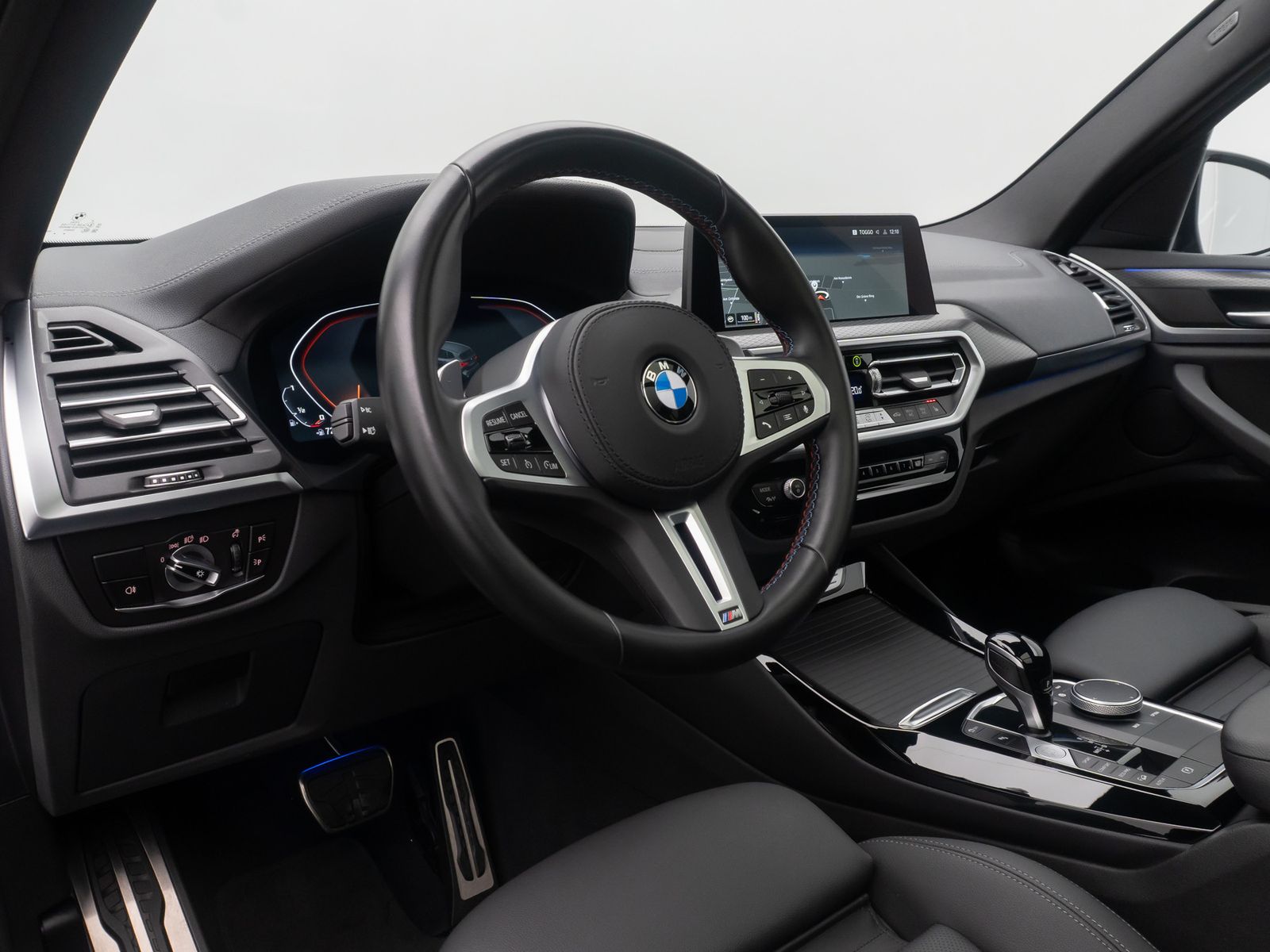 Fahrzeugabbildung BMW X3 M40i Panorama HUD DAB HiFi Laser Kamera 20"