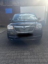 Chrysler Lancia Voyager - Chrysler Voyager: Van