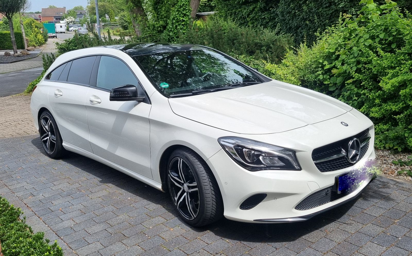 MERCEDES-BENZ Mercedes-Benz CLA 180 S-Brake Panoramadach 