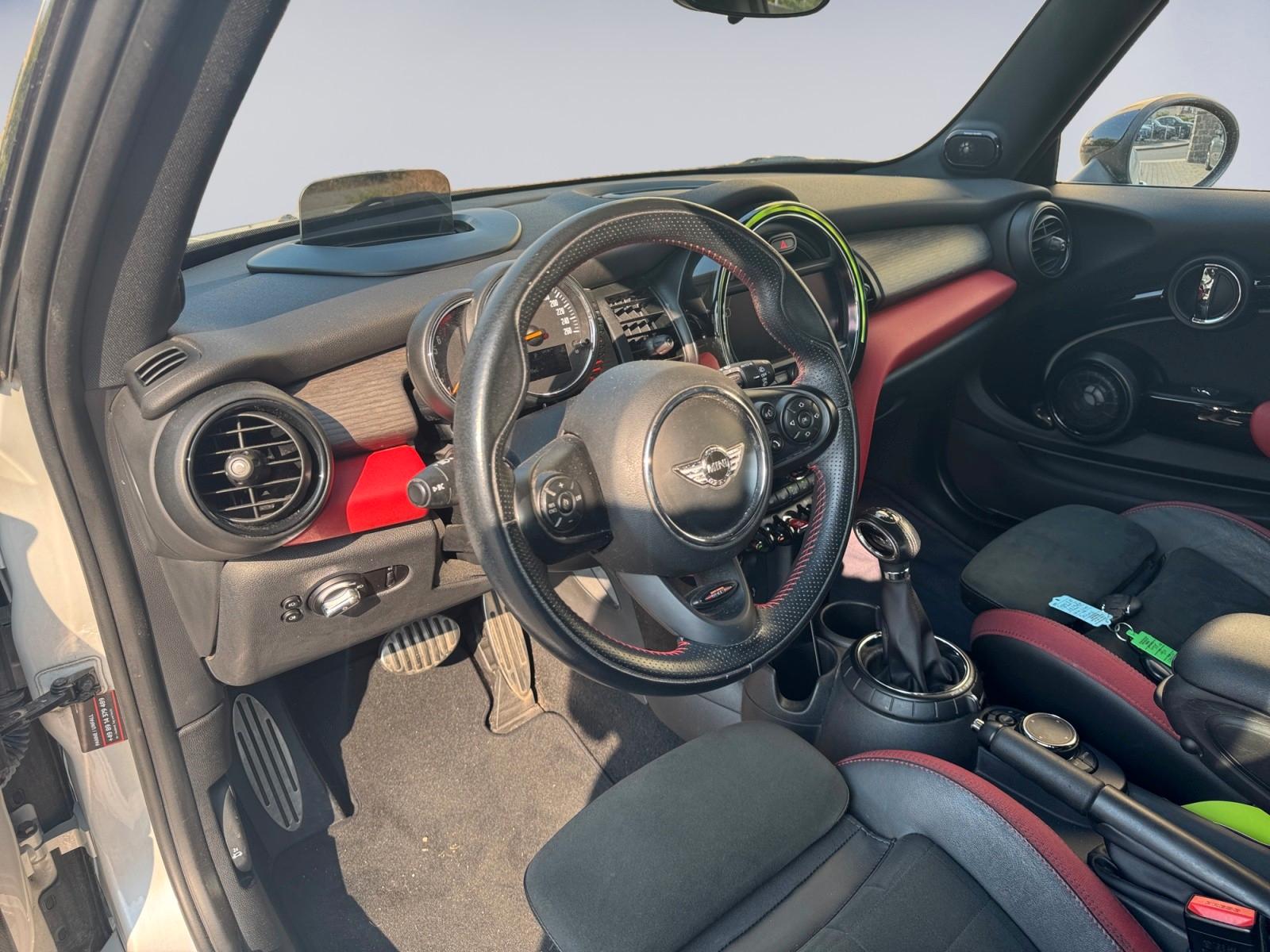 MINI Cooper S Aut. JCW HUD SHZ LED PDC H&K LEDER/ALC.
