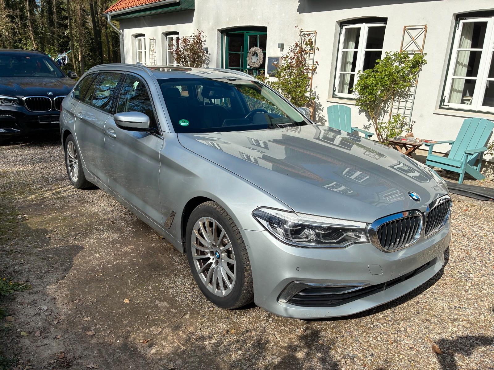 BMW 530d xDrive Touring Luxury Memory HUD - Panorama