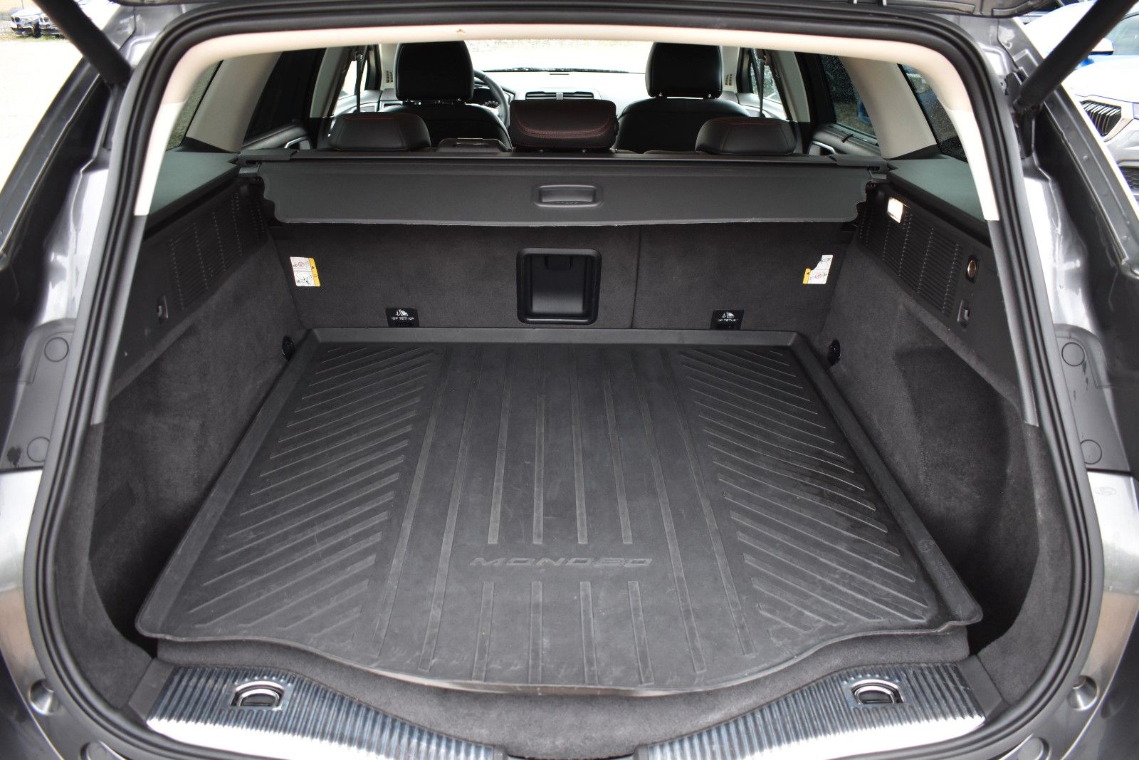 Fahrzeugabbildung Ford Mondeo Turnier ST-Line Automatik Kamera Navi