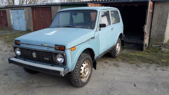 Lada Niva  Export Modell 1600 5 Gang Teile...