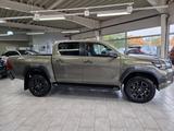 Toyota HiLux 4x4 Double Cab INVINCIBLE*Mild-Hybrid* - Toyota Hilux mit Diesel-Antrieb: Allradantrieb
