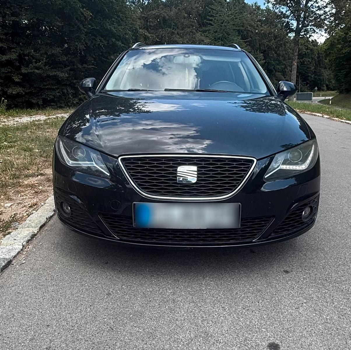 Seat Exeo 2012 — rear view