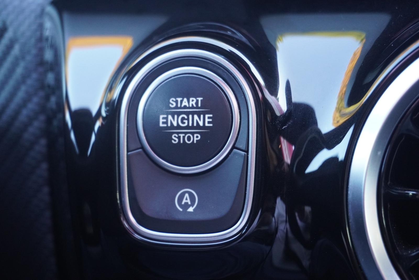 Mercedes-Benz A200 Progressive Navi Panorama Android Apple PDC