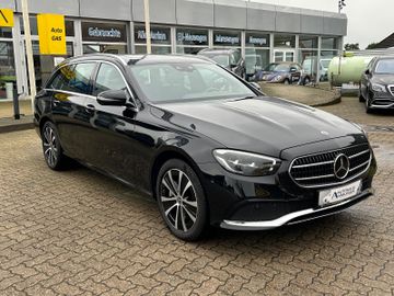 Bild 3 Mercedes-Benz E 300 de 4Matic Avantgarde AHK