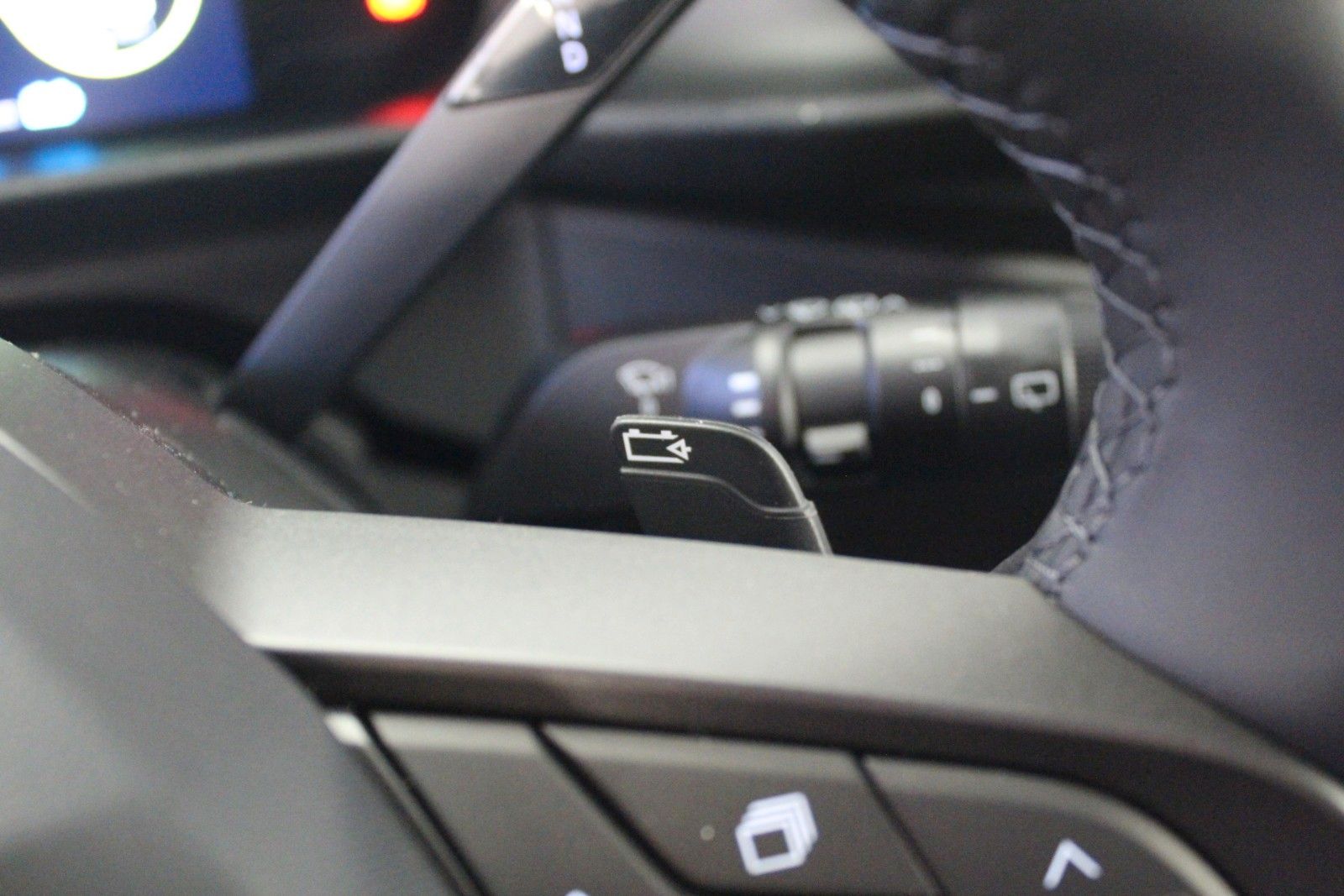 Fahrzeugabbildung Renault Twingo E-Tech 80 Urban Range *Techno*Sitzheizung