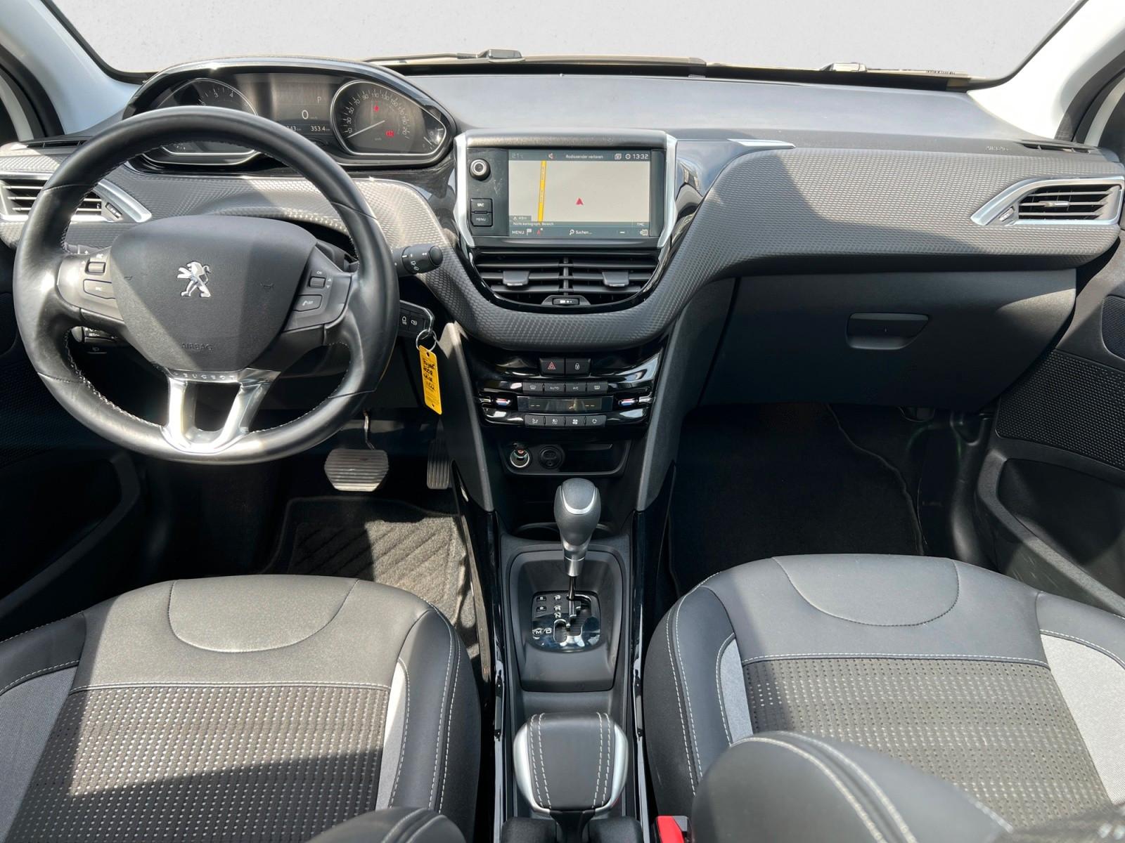 Peugeot 2008 Allure NAVI PANO SHZ AMBIENT LED