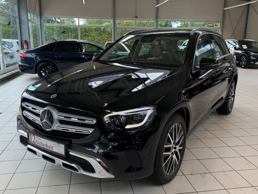 Image of Mercedes-Benz GLC 300