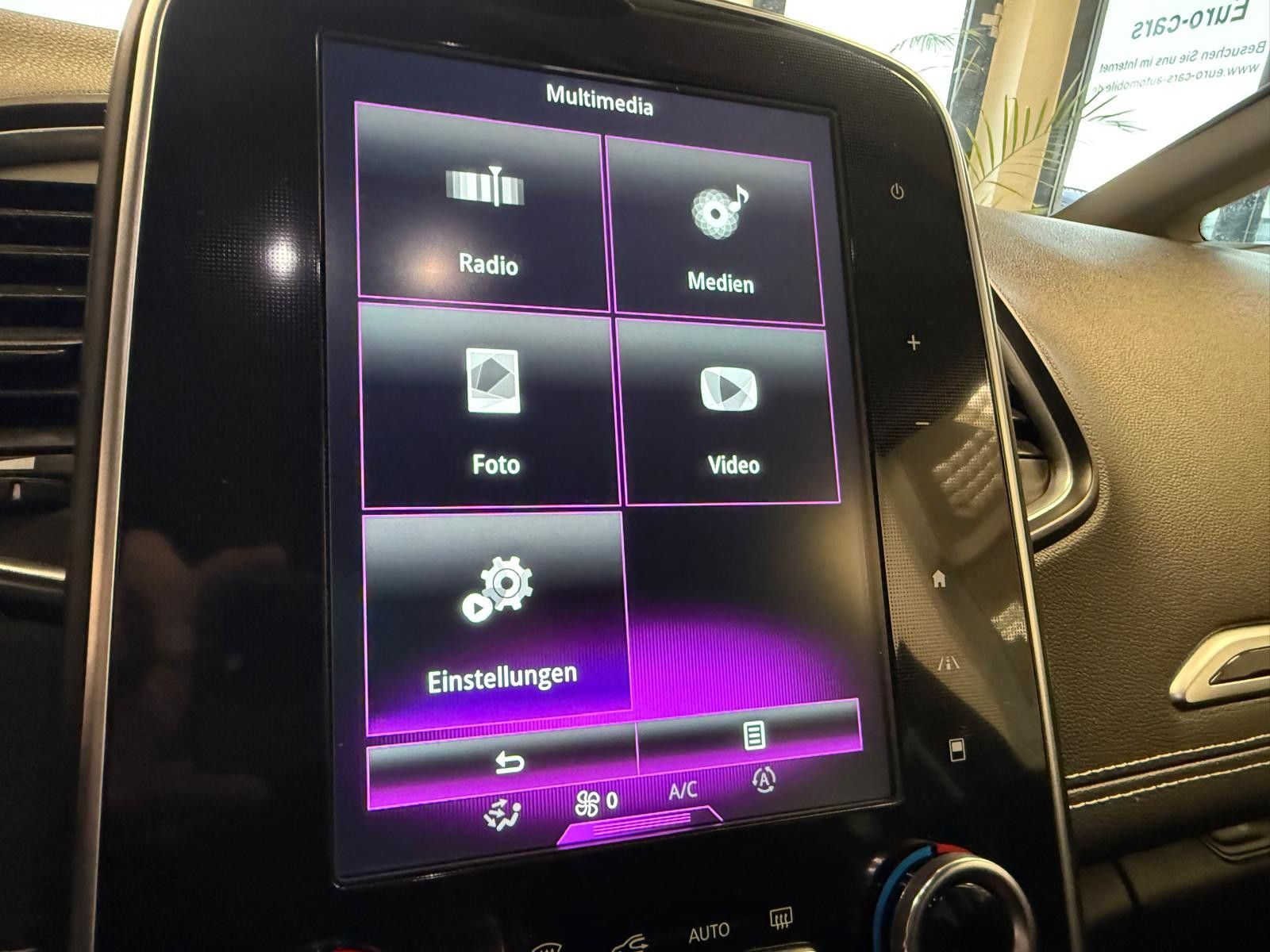 Fahrzeugabbildung Renault Scenic ENERGY dCi 160 EDC Bose Edition/ 7.SITZER