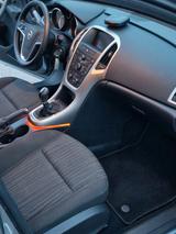 Opel Astra 1.6 INNOVATION INNOVATION - Opel Astra aus 2010: 1.6