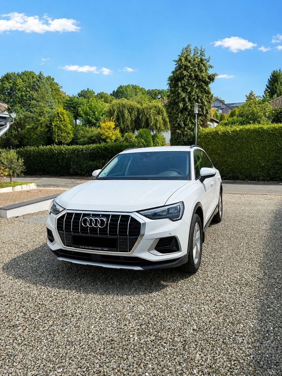Image of Audi Q3