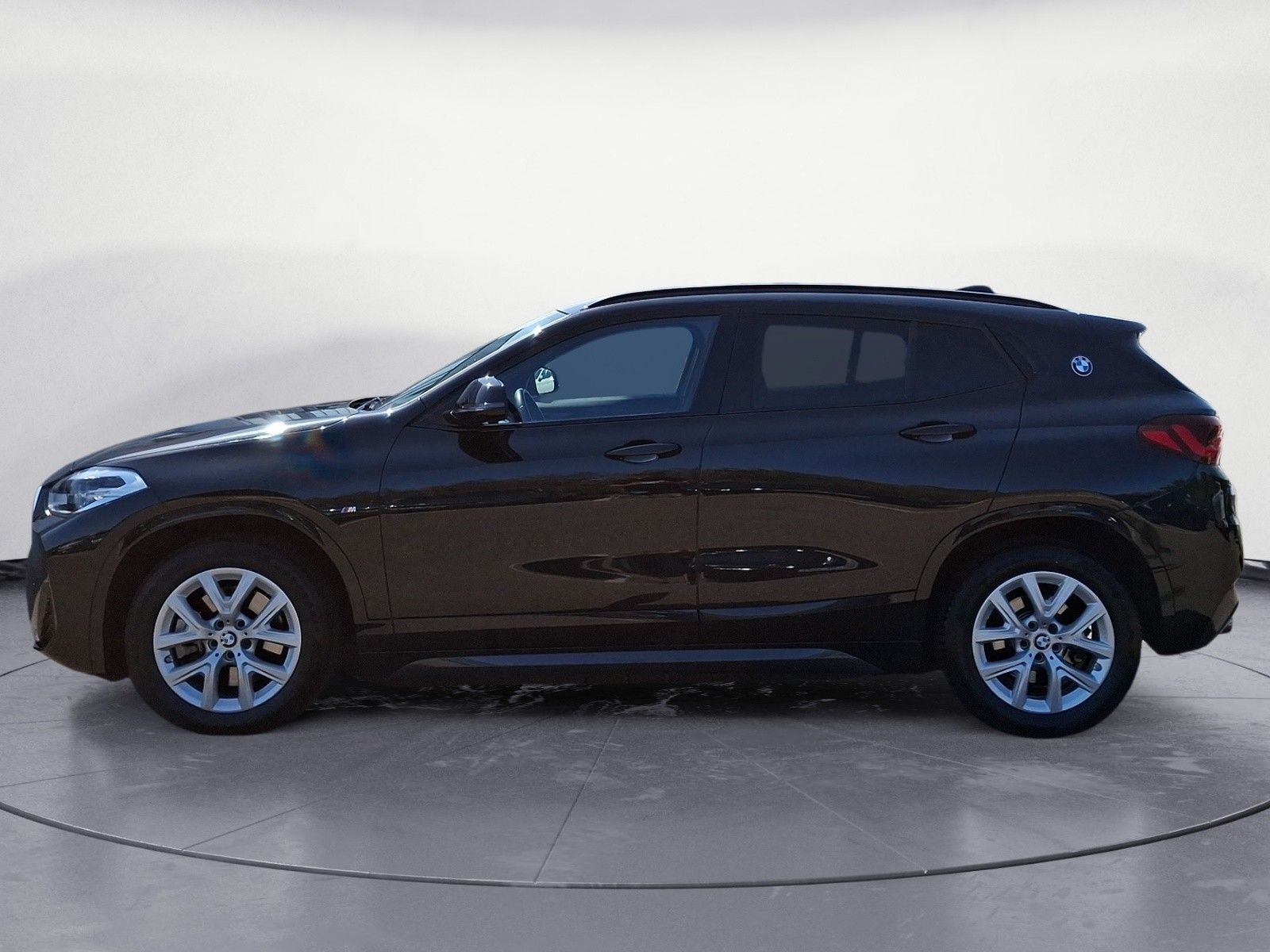 BMW X2 xDrive20d M SPORT Navi Plus Head-Up Driving A imagem 3