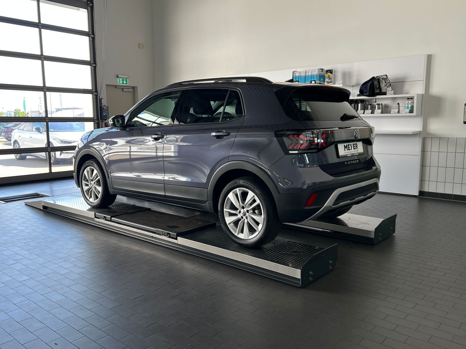 Fahrzeugabbildung Volkswagen T-Cross Life 1.0 TSI DSG *LED, App-Connect, 17"-