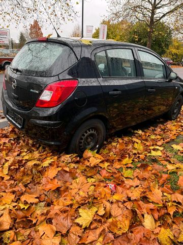 Opel corsa 1.2 benzin Ohne klima