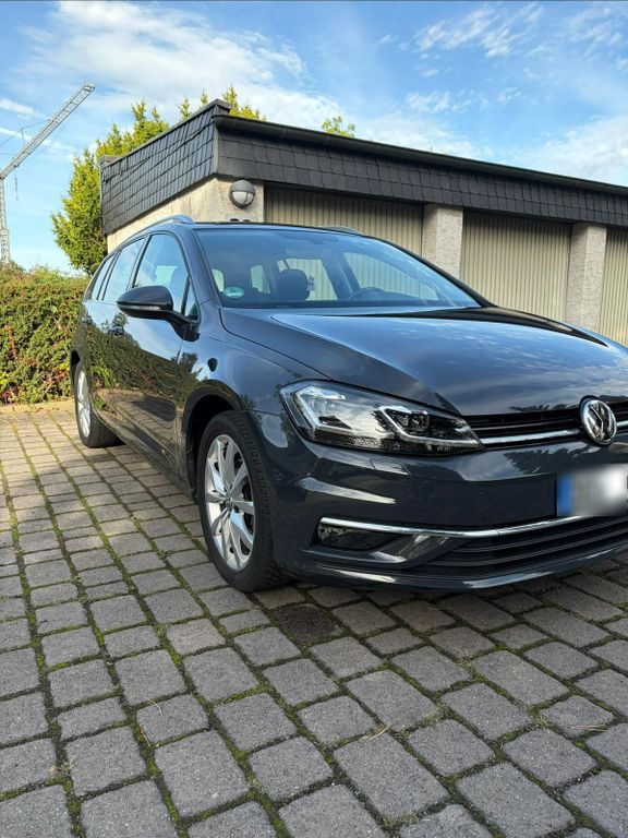 Image of Volkswagen Golf